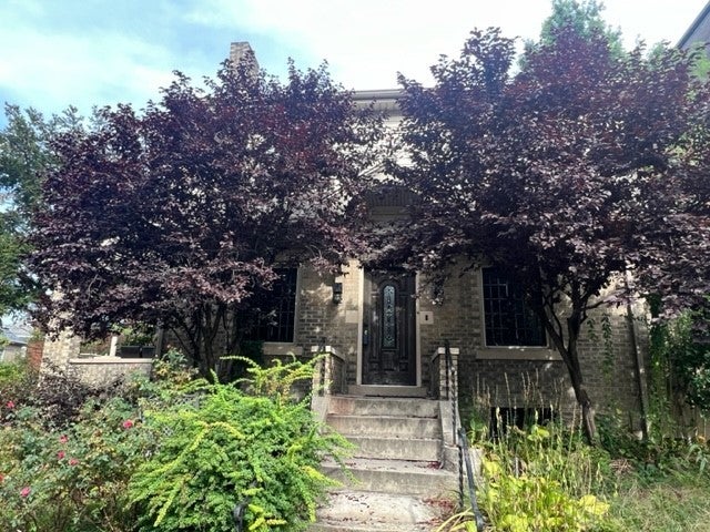 469 Kenmont Avenue, Mt Lebanon