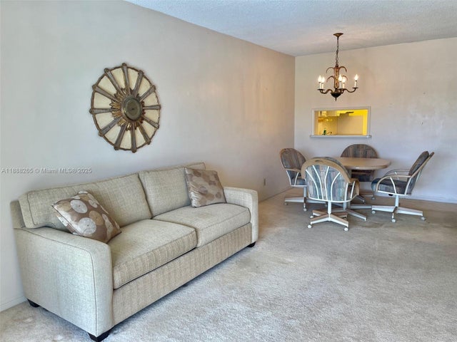 2 of 17 - 1101 Hillcrest Ct 307, Hollywood, FL