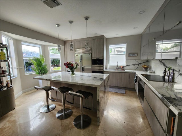 4 of 37 - 16411 Sw 60th Ter, Miami, FL