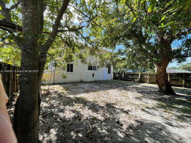 3 of 25 - 3 Sw 7th Ave, Dania Beach, FL