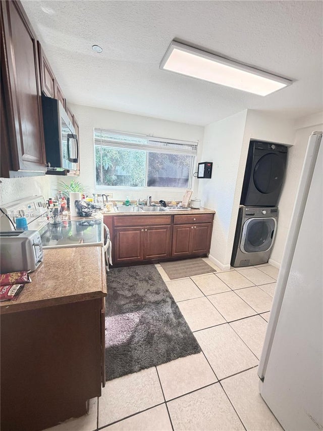 5 of 25 - 3 Sw 7th Ave, Dania Beach, FL