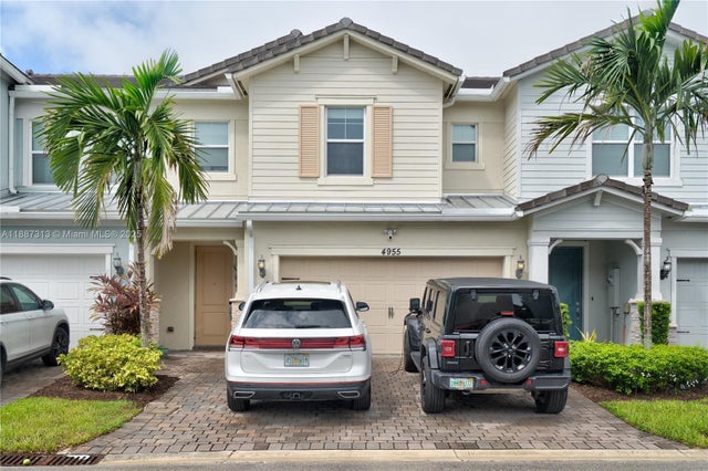 1 of 52 - 4955 Eucalyptus Dr, Hollywood, FL