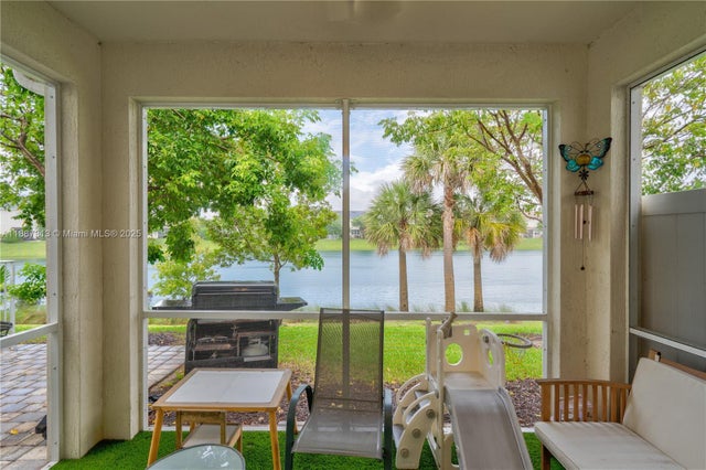 5 of 52 - 4955 Eucalyptus Dr, Hollywood, FL