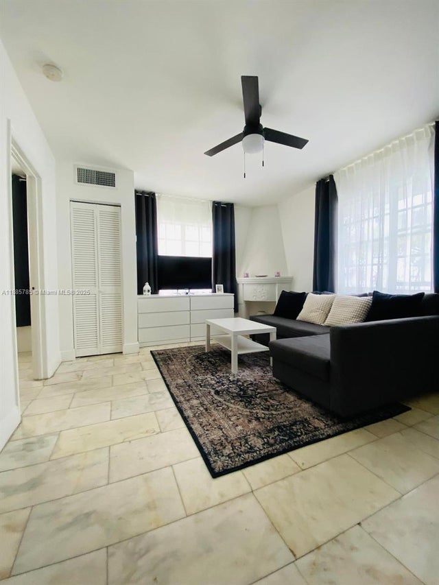 4 of 20 - 1526 Pennsylvania Ave 20, Miami Beach, FL