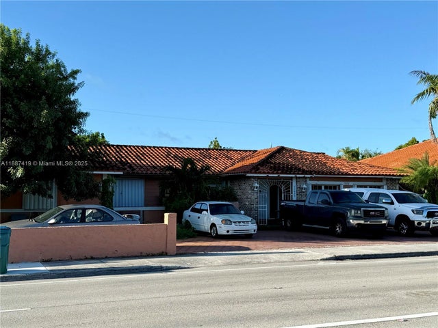 2 of 26 - 11420 Sw 24th St, Miami, FL