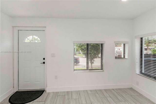 4 of 23 - 1545 Nw 53rd St, Miami, FL
