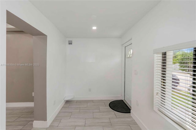 5 of 23 - 1545 Nw 53rd St, Miami, FL