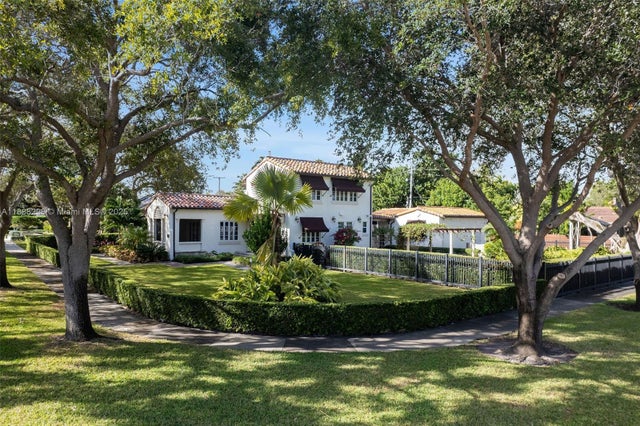1 of 36 - 1291 Ne 102nd St, Miami Shores, FL
