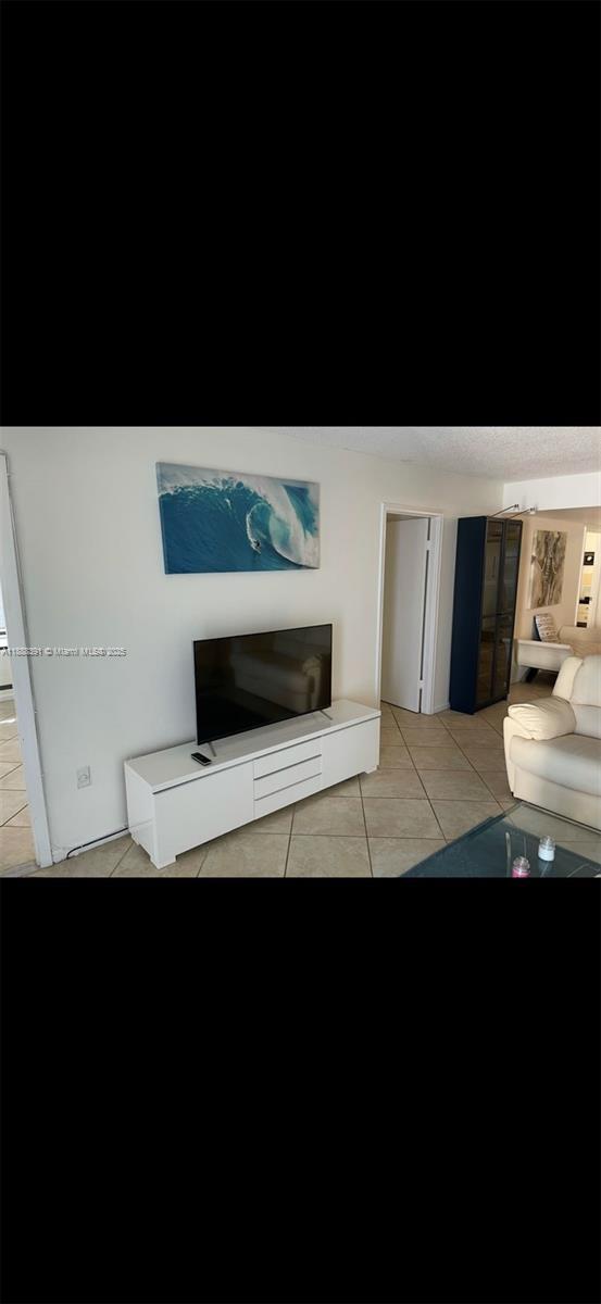 5 of 32 - 8255 Abbott Ave 402, Miami Beach, FL