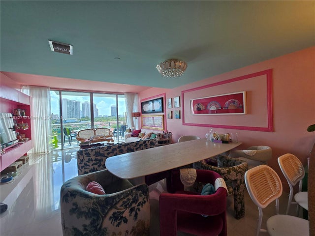 3 of 37 - N/A, Aventura, FL
