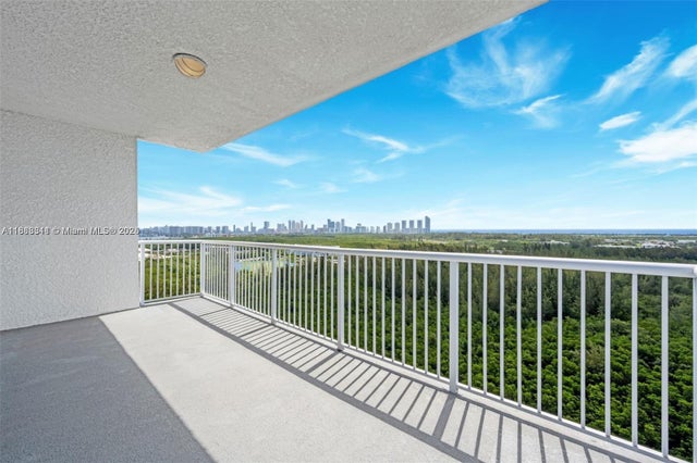 1 of 27 - 14951 Royal Oaks Ln 2009, North Miami, FL