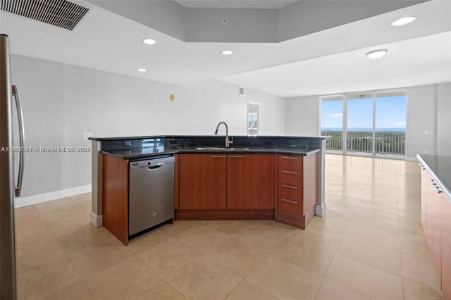 3 of 27 - 14951 Royal Oaks Ln 2009, North Miami, FL
