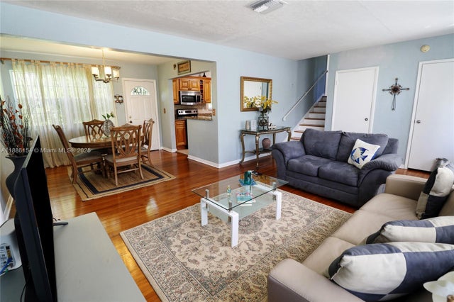 5 of 36 - 195 Ne 121st Ter, North Miami, FL