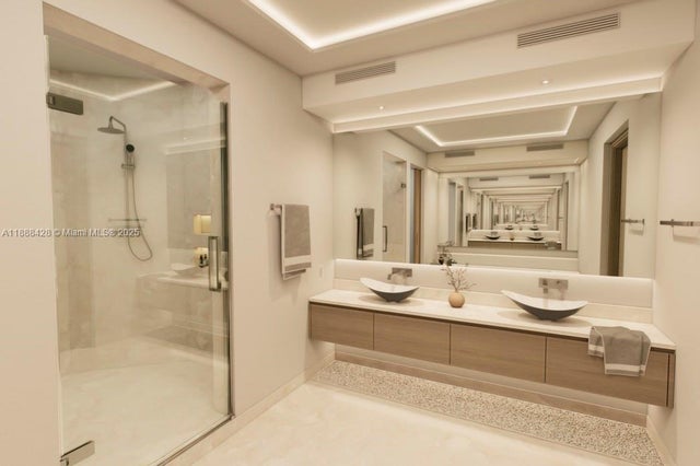 4 of 39 - 765 Crandon Blvd 407, Key Biscayne, FL