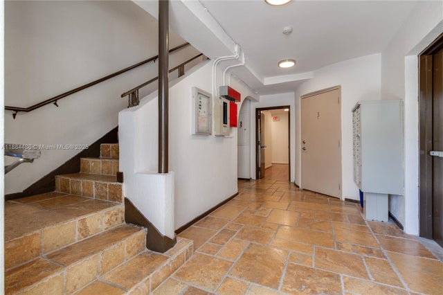 5 of 19 - 1241 14th St 9, Miami Beach, FL