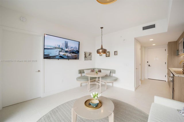 5 of 36 - 159 Ne 6th St 2607, Miami, FL