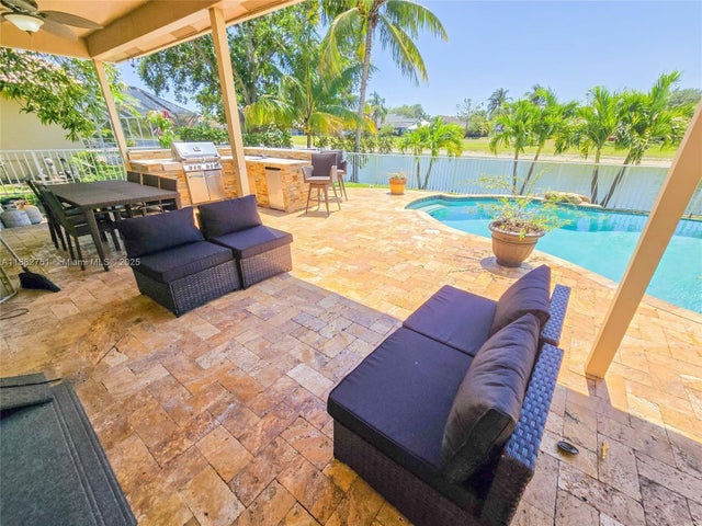 5 of 47 - 6600 Nw 56th Dr, Coral Springs, FL