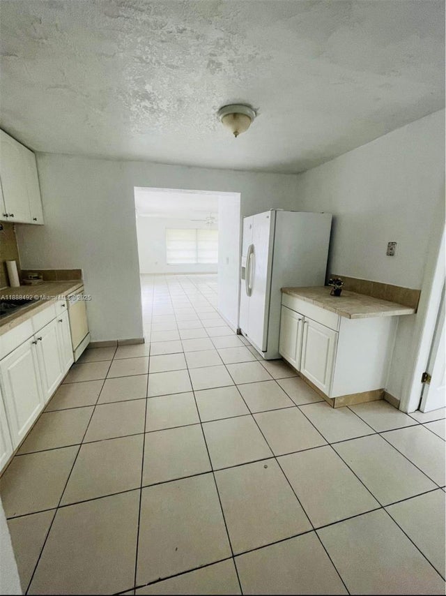 5 of 13 - 1624 S 23rd Ave, Hollywood, FL
