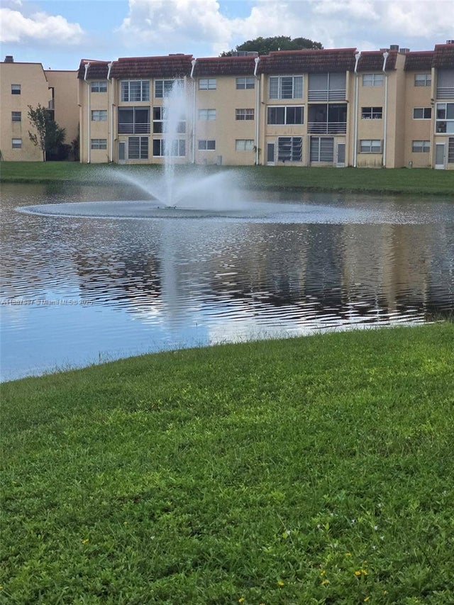 1 of 35 - 8920 Sunrise Lakes Blvd 111, Sunrise, FL