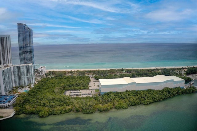 1 of 39 - 300 Bayview Dr 2108, Sunny Isles Beach, FL
