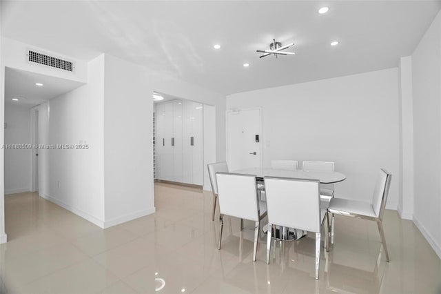 3 of 39 - 300 Bayview Dr 2108, Sunny Isles Beach, FL