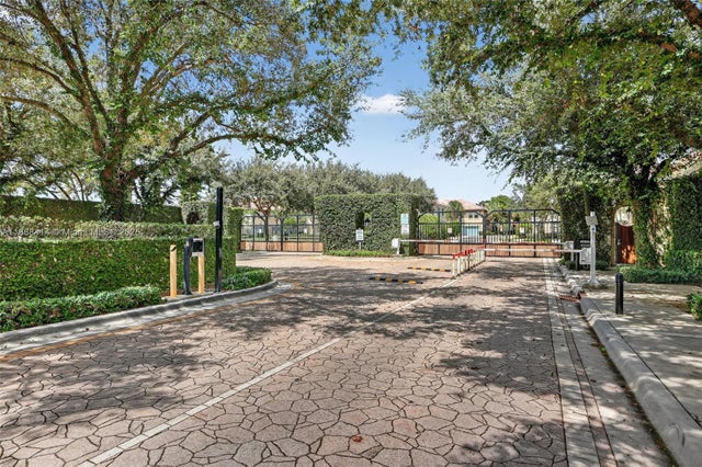 3 of 68 - 4186 Cascada Cir, Cooper City, FL