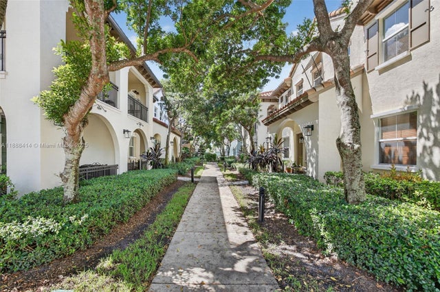 5 of 68 - 4186 Cascada Cir, Cooper City, FL