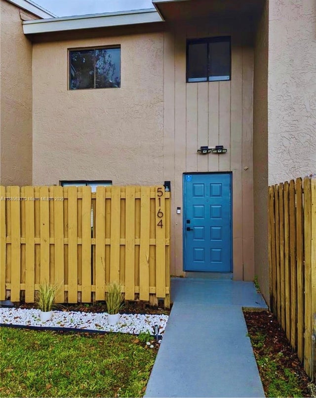 1 of 9 - 5164 S University Dr, Davie, FL