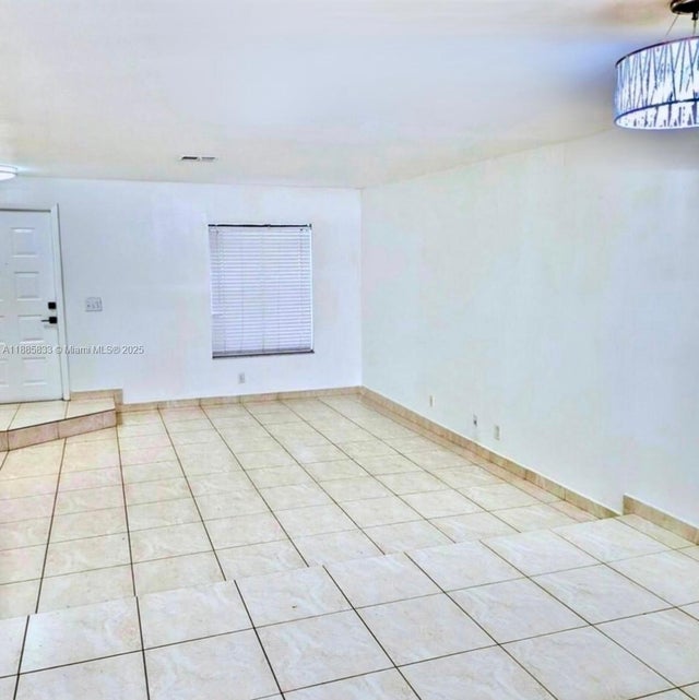 2 of 9 - 5164 S University Dr, Davie, FL