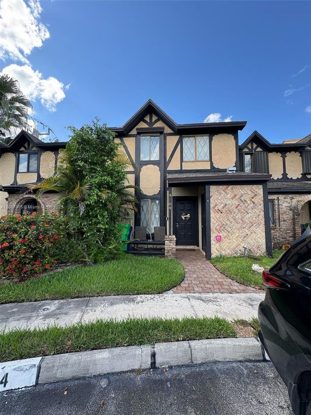 1 of 27 - 9204 Nw 49th Pl, Sunrise, FL