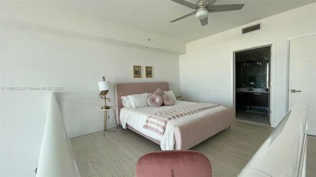 5 of 13 - 253 Ne 2nd St 633, Miami, FL