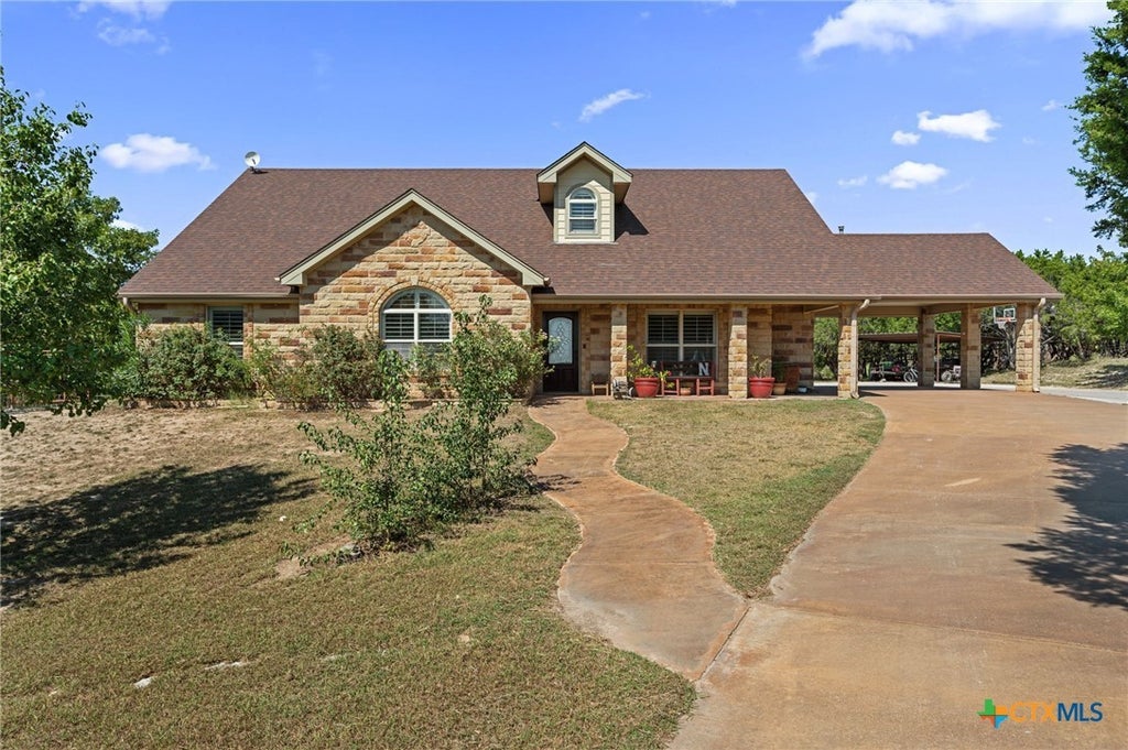 2804 County Road 1045, Lampasas