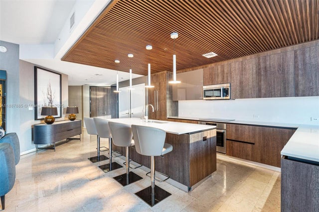 3 of 60 - 88 Sw 7th St 3801, Miami, FL