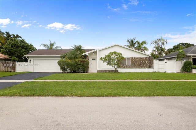 1 of 45 - 20847 Sugarloaf Ln, Boca Raton, FL
