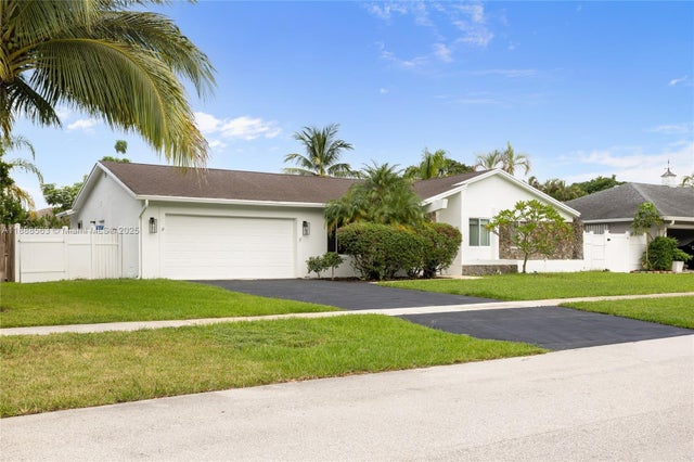 3 of 45 - 20847 Sugarloaf Ln, Boca Raton, FL
