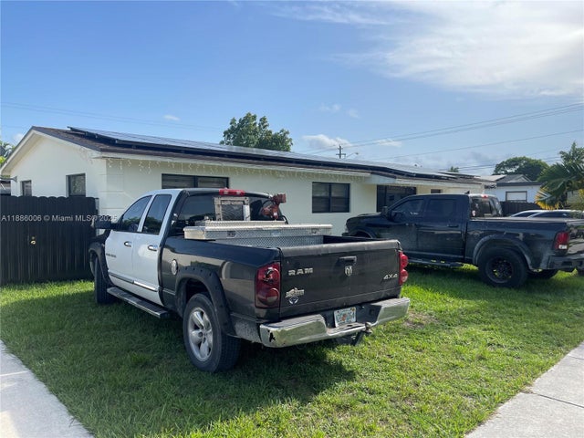 3 of 17 - 532 Nw 15th St, Homestead, FL