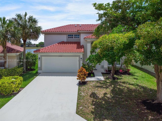 1 of 33 - 10728 Oak Lake Way, Boca Raton, FL