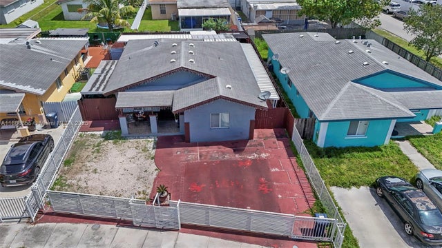 1 of 34 - 3109 Nw 64 St, Miami, FL