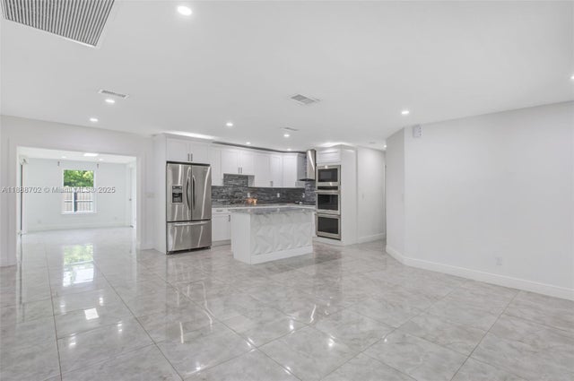 3 of 42 - 305 E 6 St, Lehigh Acres, FL