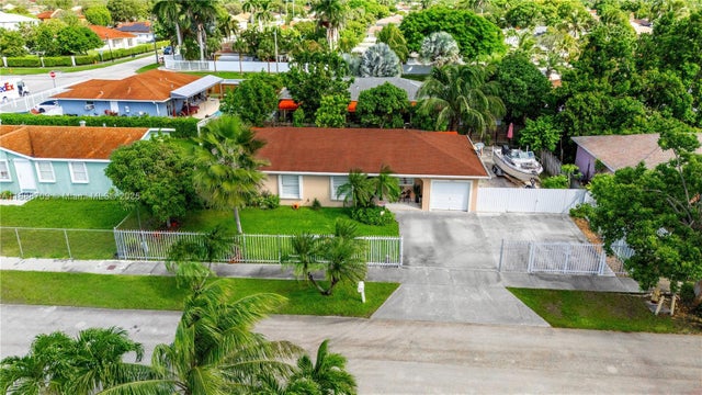 4 of 39 - 13375 Sw 264th Ter, Homestead, FL