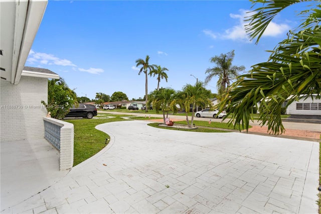 4 of 56 - 4515 Jackson St, Hollywood, FL