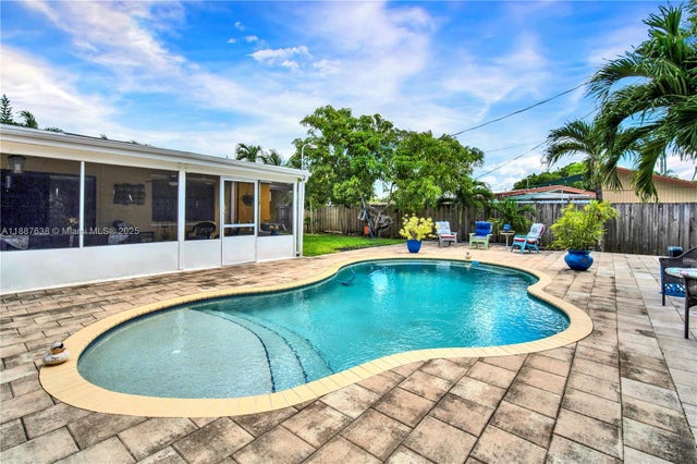 1 of 38 - 18690 Belview Dr, Cutler Bay, FL