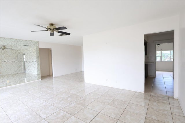 4 of 22 - 4716 Nw 48th Ave, Tamarac, FL