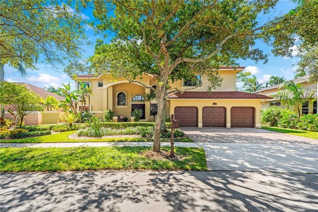 1 of 81 - 18112 Nw 15th Ct, Pembroke Pines, FL