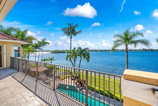 2 of 81 - 18112 Nw 15th Ct, Pembroke Pines, FL