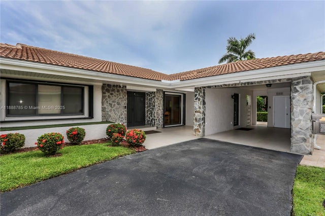 2 of 52 - 3650 N 36th Ave 2, Hollywood, FL