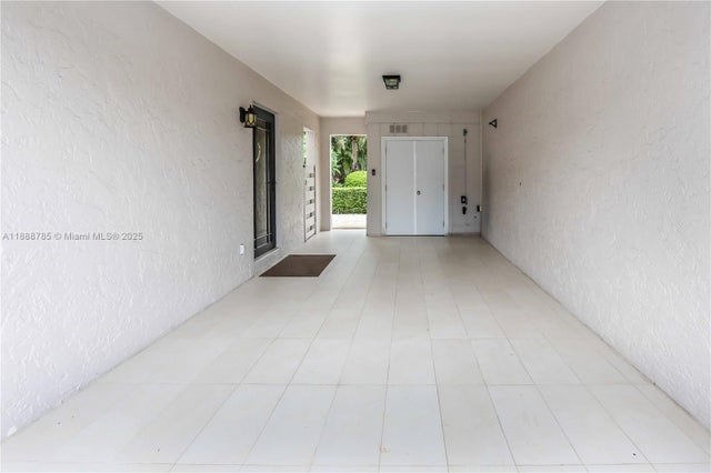 4 of 52 - 3650 N 36th Ave 2, Hollywood, FL