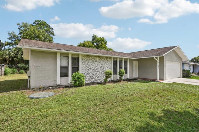2 of 31 - 1581 Se Coply St, Port St Lucie, FL