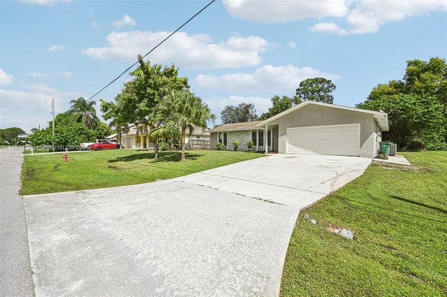 4 of 31 - 1581 Se Coply St, Port St Lucie, FL