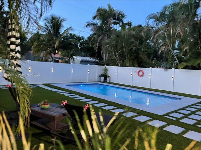 1 of 22 - 1551 Madison St, Hollywood, FL
